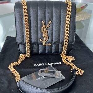 Yves Saint Laurent - Vicky leather crossbody bag